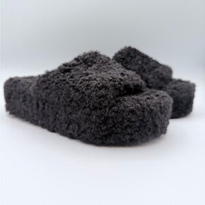 Steve Madden Snuggy Slip Ons